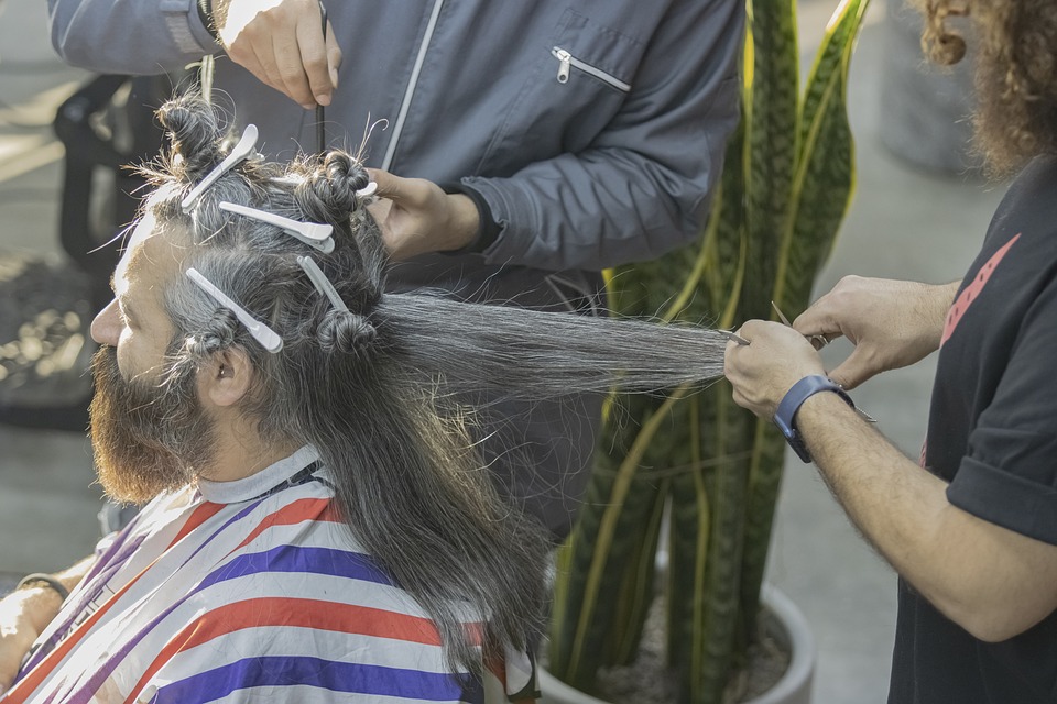 What is the compensation and benefits package for hair salon employees